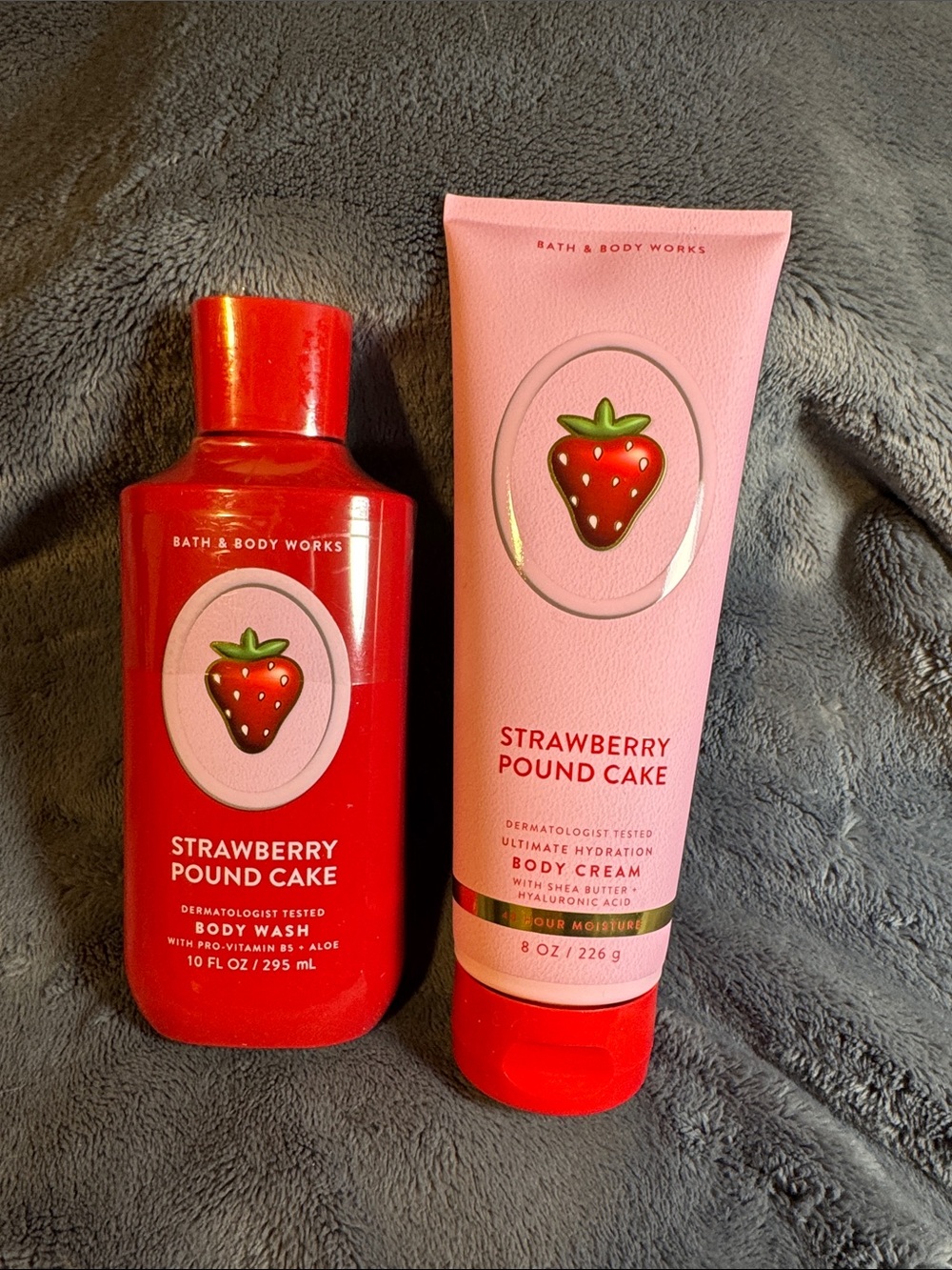 Bath & Body Works Strawberry Pound Cake Body Wash & Body Cream Set